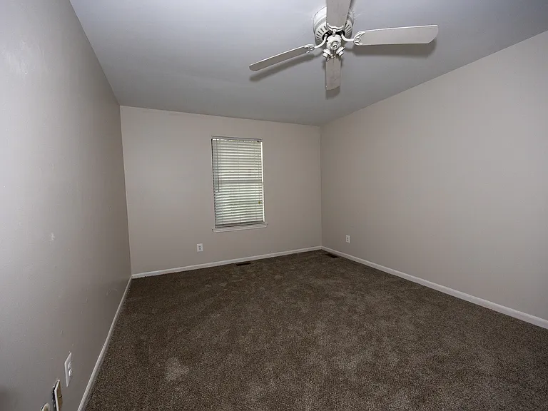 41 Country Hollow Cir — Photo 15
