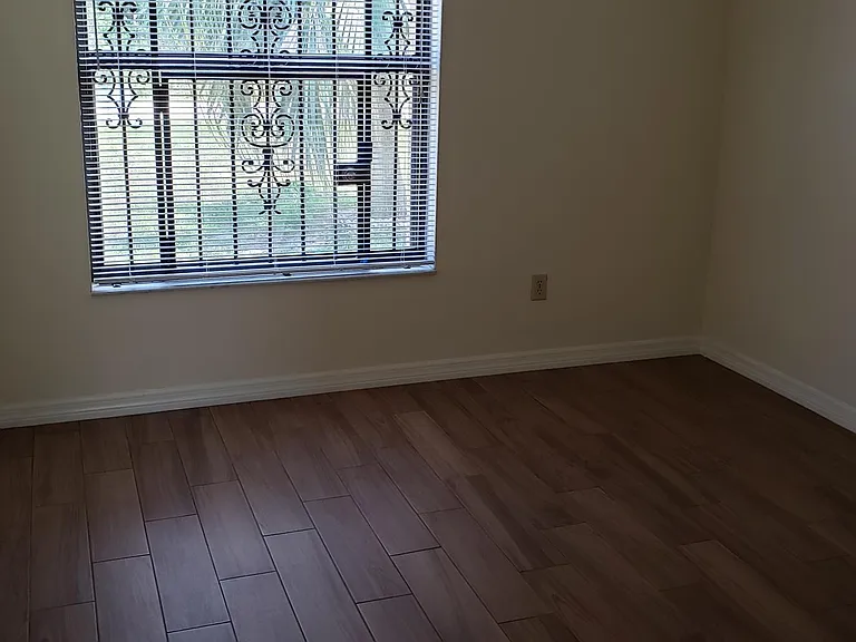 1315 SW Hebner Ave — Photo 11