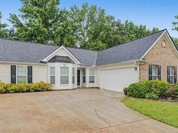 221 Mount Laurel Dr, Dallas, GA 30132