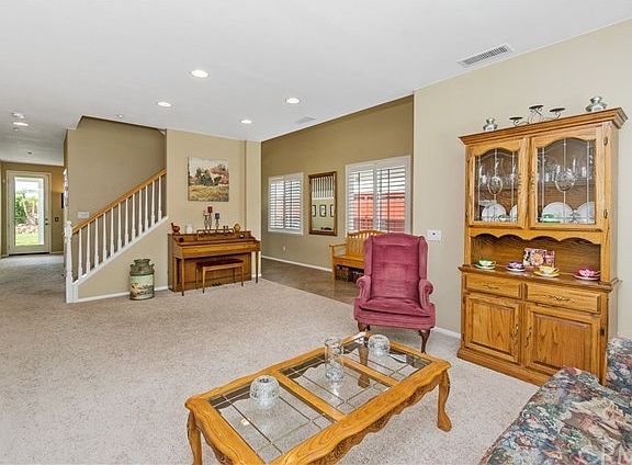 5th image of 1653 Valley Falls Ave