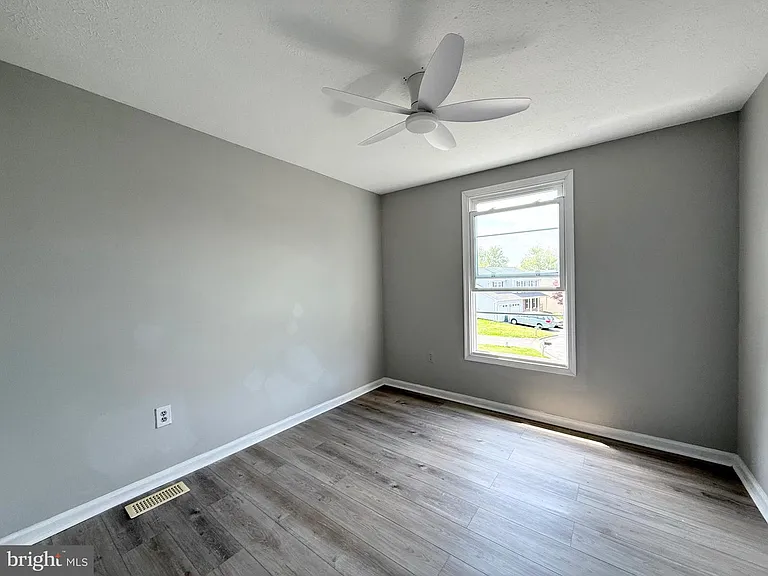 2 Cinnabar Ct — Photo 15