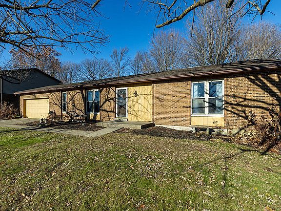 3rd image of 308 Chelsea Sq
