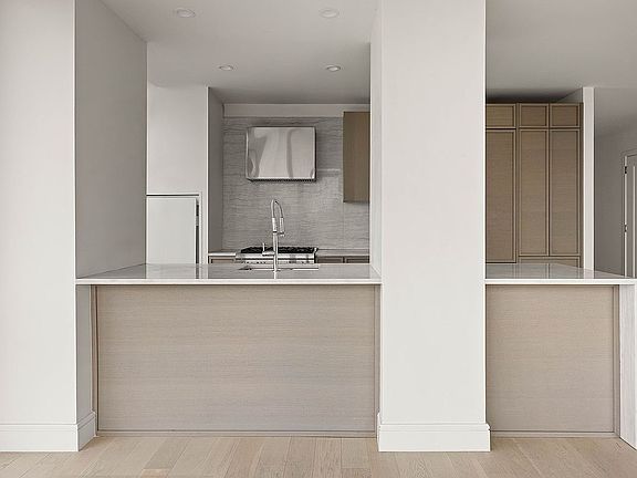 5th image of 1399 Park Ave APT 17A