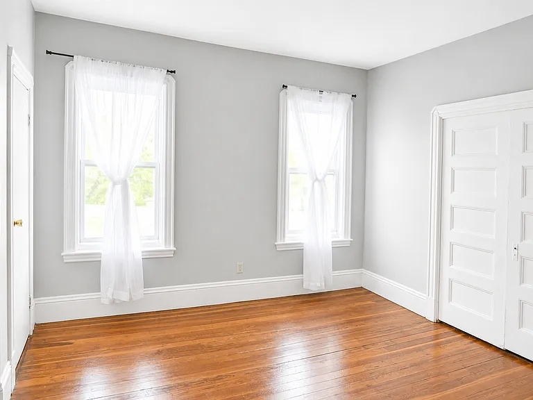 541 Washington St #2 — Photo 5