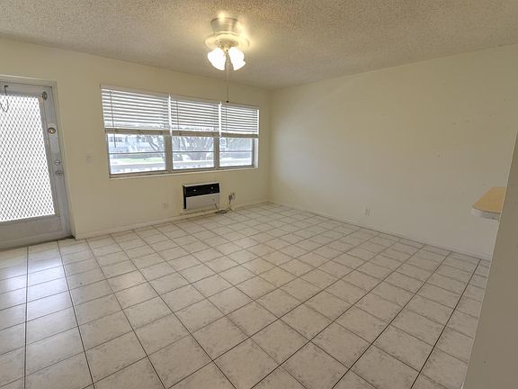 2nd image of 327 Camden N