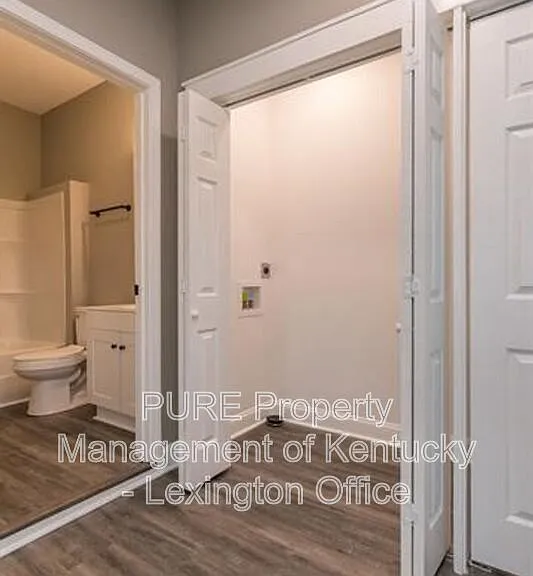103 Moberly Ave #B — Photo 17