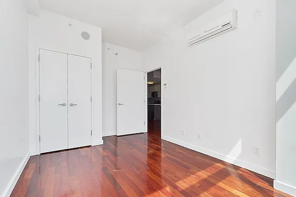 Rented by REAL New York | media 32