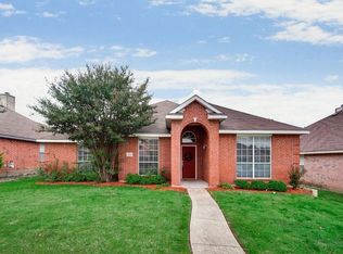 1825 Chapman Dr, Mesquite, TX 75149