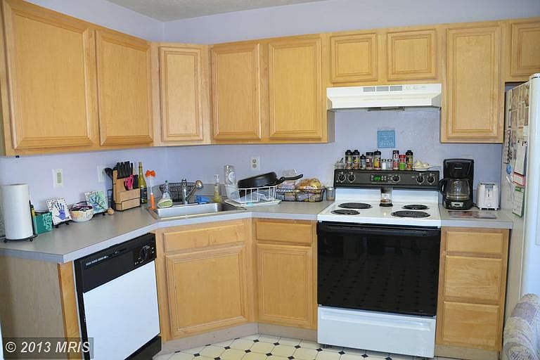 1st image of 8137 Woodland Ln
