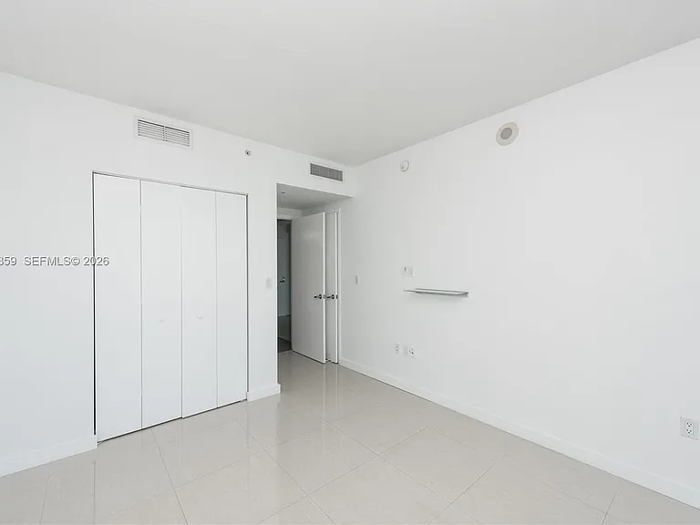 92 SW 3rd St #2812 — Photo 17