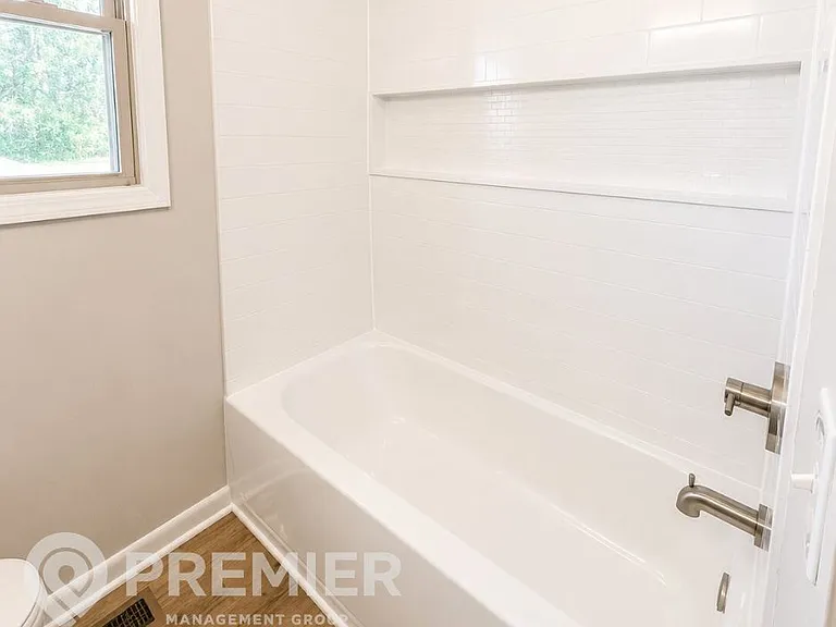 302 Malvin St — Photo 18