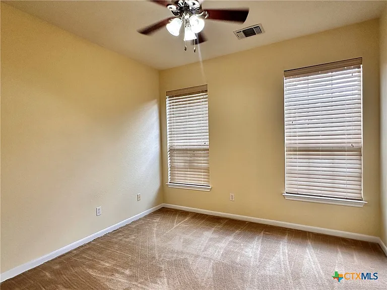 2050 Lisa Ln — Photo 32