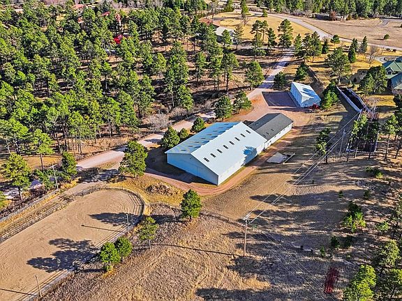 4th image of 1810 Skyline Ranch Rd