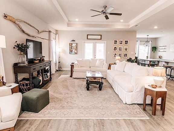 4th image of 5026 Sand Dollar Dr