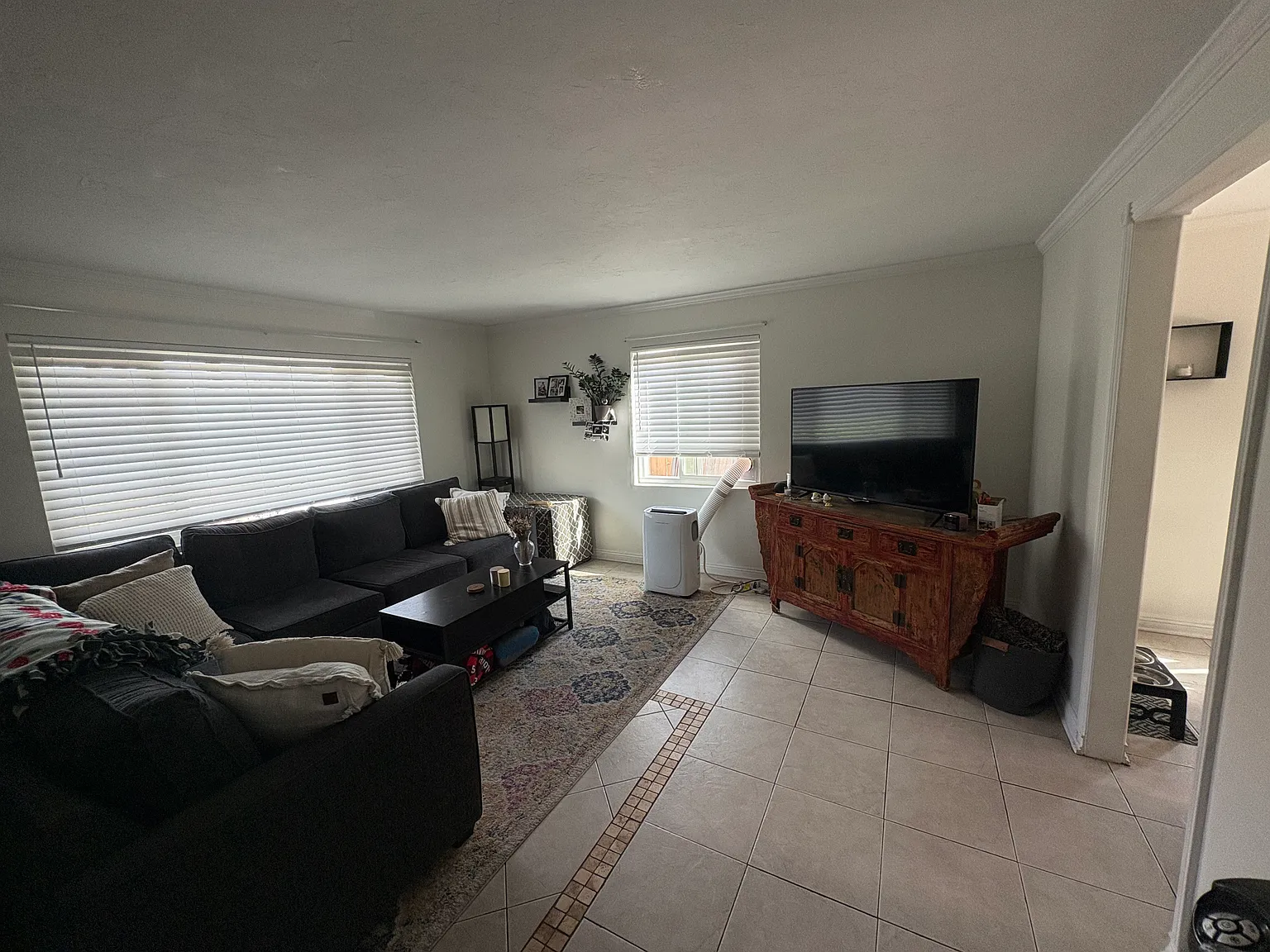3 bed, 1282 sqft, $4,300 — Photo 4