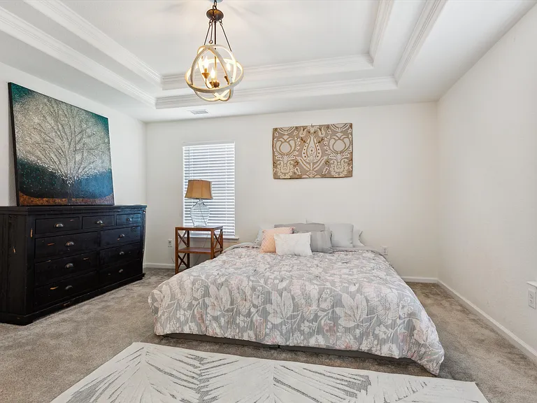 129 Corcoran Ln — Photo 28
