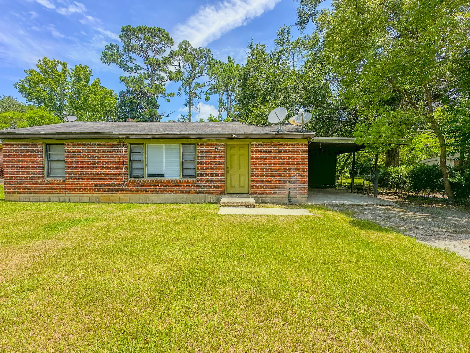 800 Stillwater Dr - 1 — Photo 1