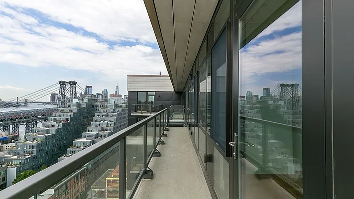 Rented by Nooklyn NYC LLC | media 82