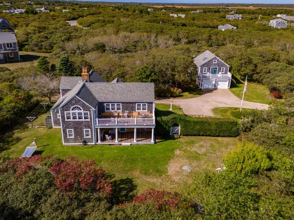 27 Longwood Dr, Nantucket, MA 02554