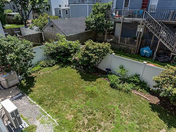 3rd image of 32 Temple St APT 3