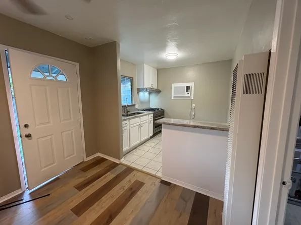 412 W B St APT B, Ontario, CA 91762