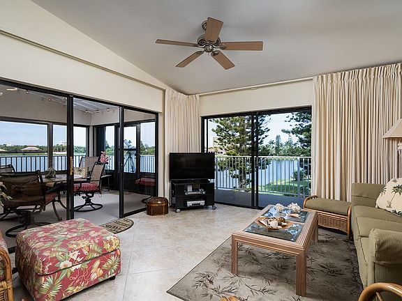 2nd image of 3216 S Lakeview Cir #5206