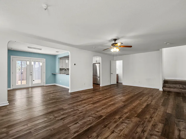 3814 Flyer Vis — Photo 7