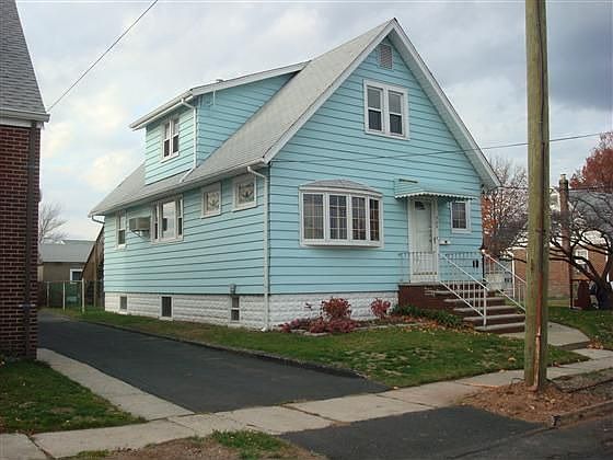 2nd image of 705 7th St