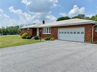 4564 W Mountain View Dr, Walnutport, PA 18088