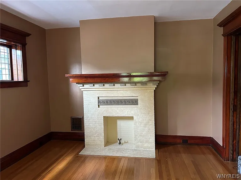 543 Potomac Ave — Photo 21