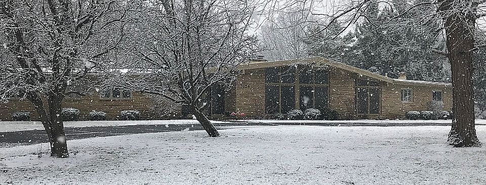 2nd image of 7654 Holliday Dr W