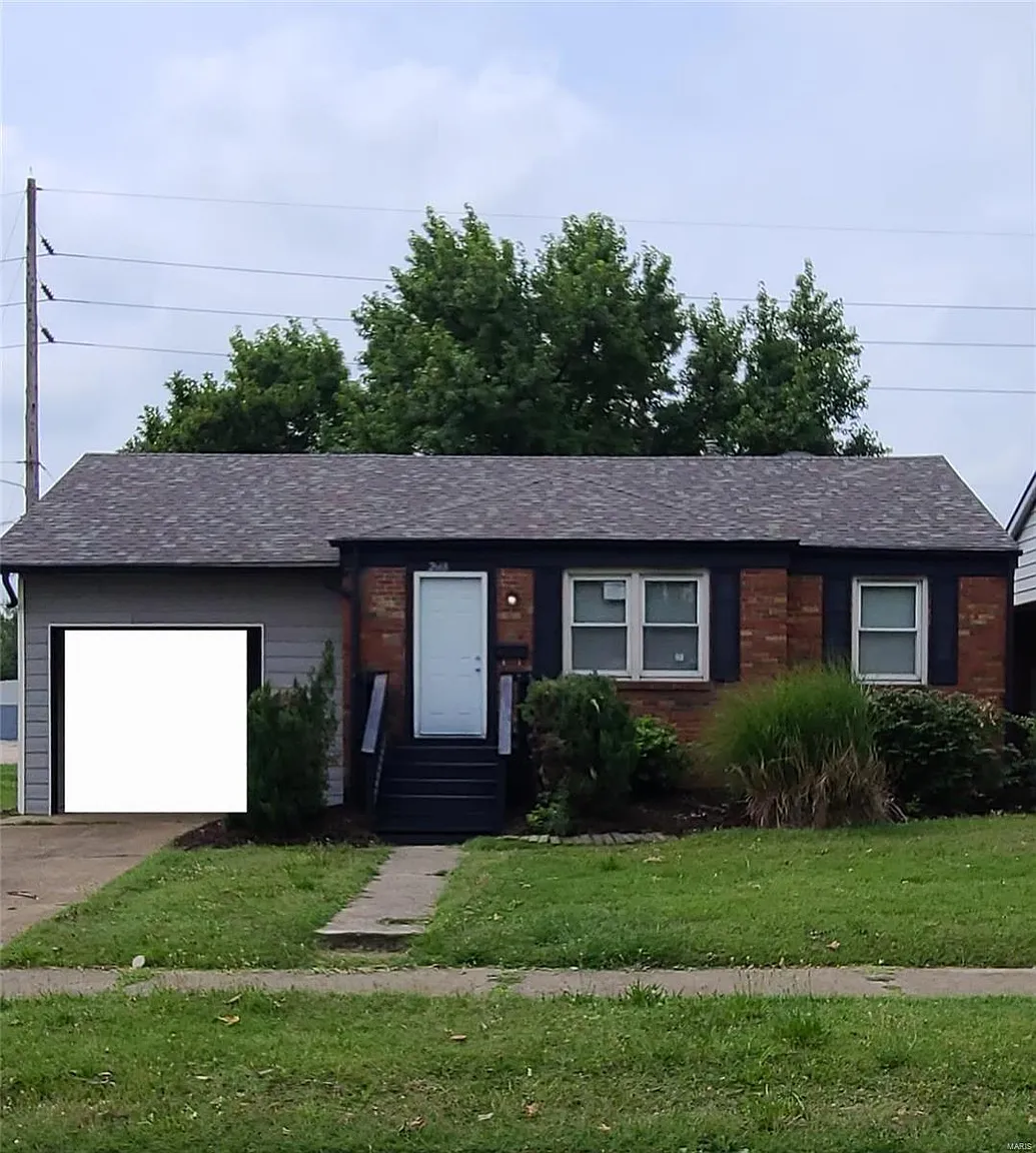 2668 E 27th St photo 1