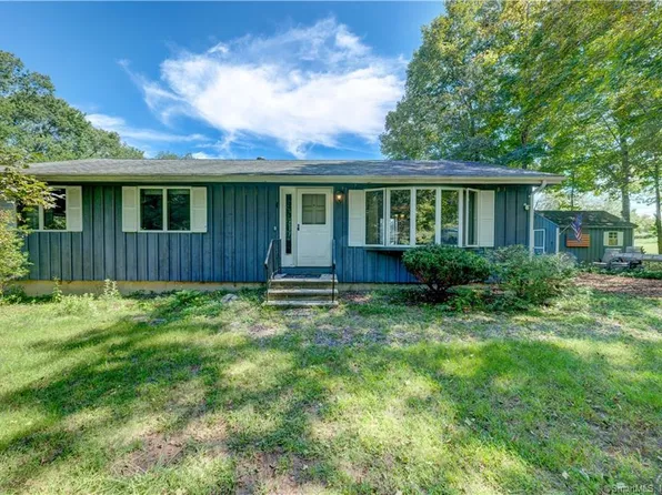 808 Warrenville Road, Mansfield, CT 06250