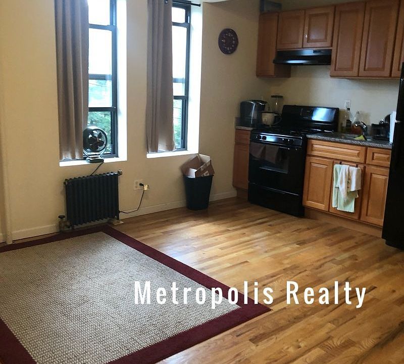 1st image of 2815 24th Ave APT 14