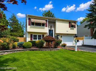 565 Sumner Avenue, Belford, NJ 07718