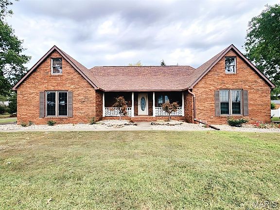 2nd image of 207 W Moro Dr