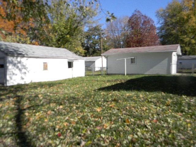 2nd image of 1404 E Sedgwick St