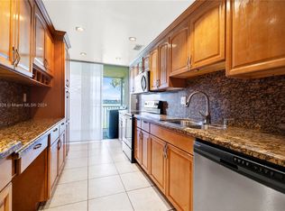 1750 NE 191st St APT 200-1, Miami, FL 33179