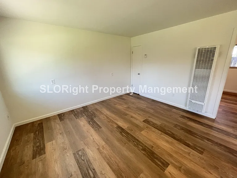 1181 Santa Ynez Ave #B — Photo 4