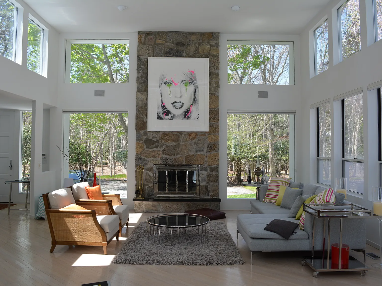 Classic Contemporary — Photo 3