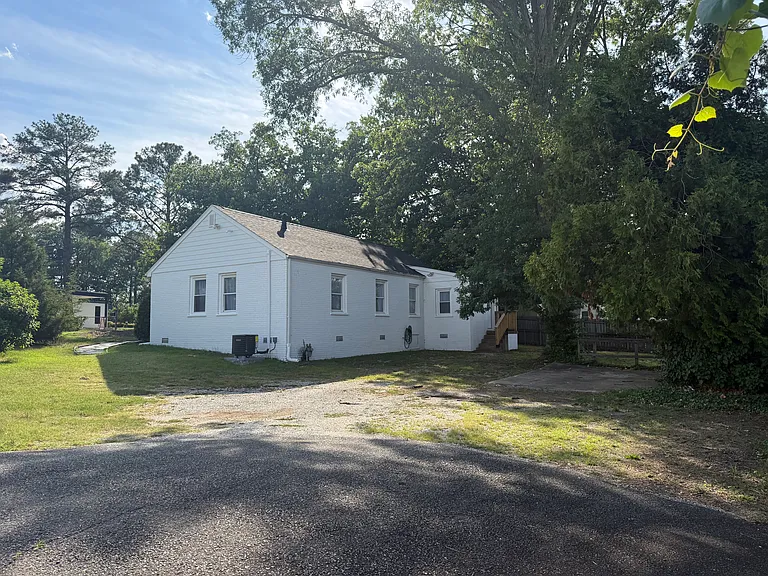 9000 Gayton Rd — Photo 16