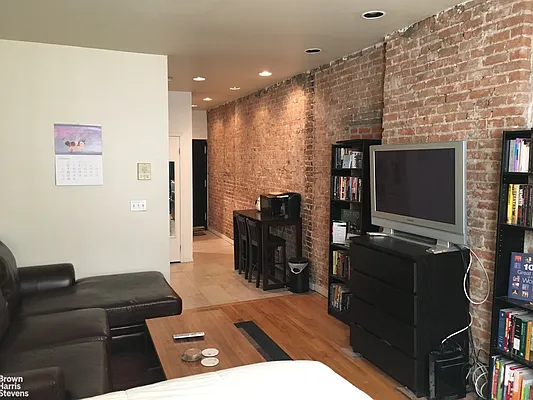 Rented by Brown Harris Stevens | media 13