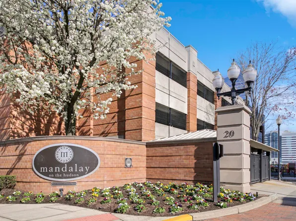 20 2nd Street image 30 of 43