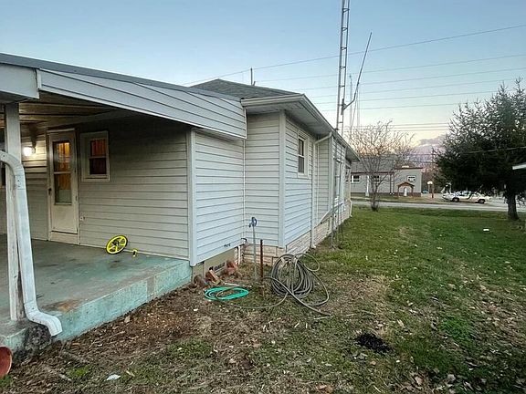 5th image of 6611 1st East St