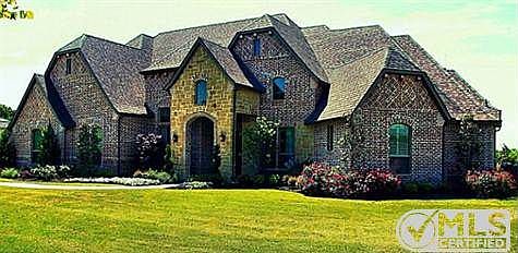 1st image of 2704 Wolf Creek Dr