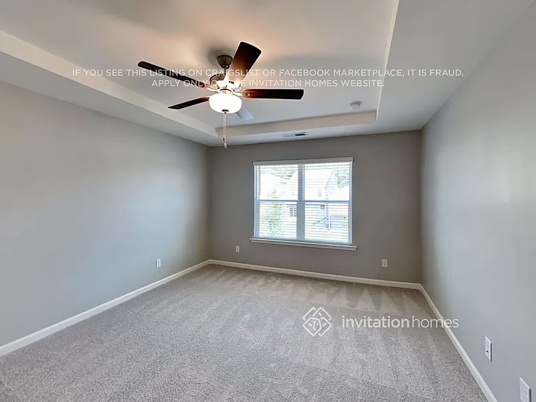 198 Webster Cir — Photo 9