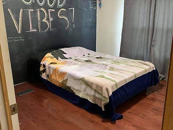 Bedroom 3 w/chalkboard wall