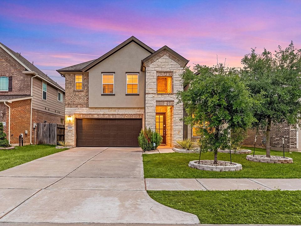 1st image of 20422 Alpine Meadow Pl
