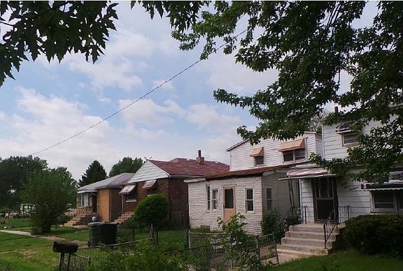3rd image of 13318 S Richmond Ave