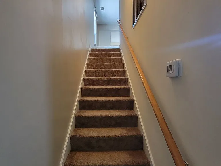 211 Brook Ct — Photo 14